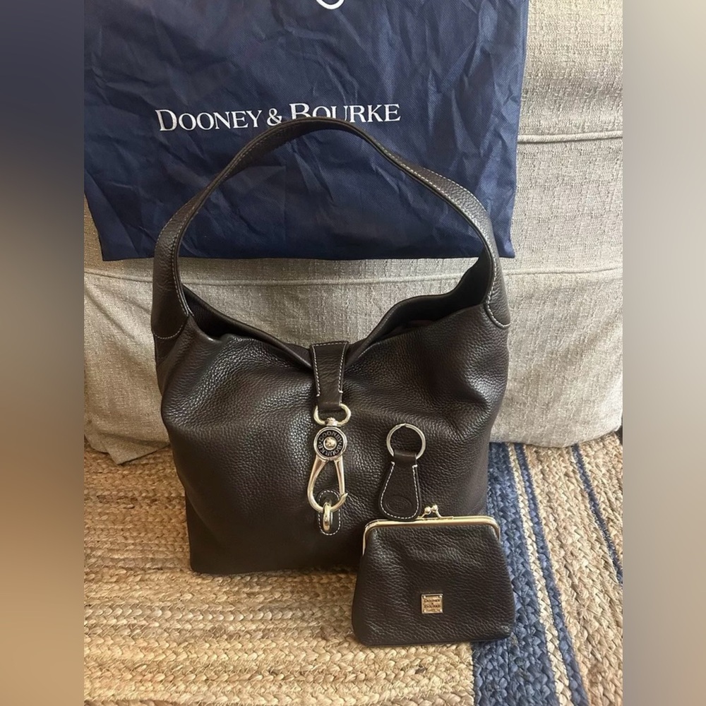 NEW Dooney & Bourke Belvedere Brown Leather shoulder bag change purse key fob